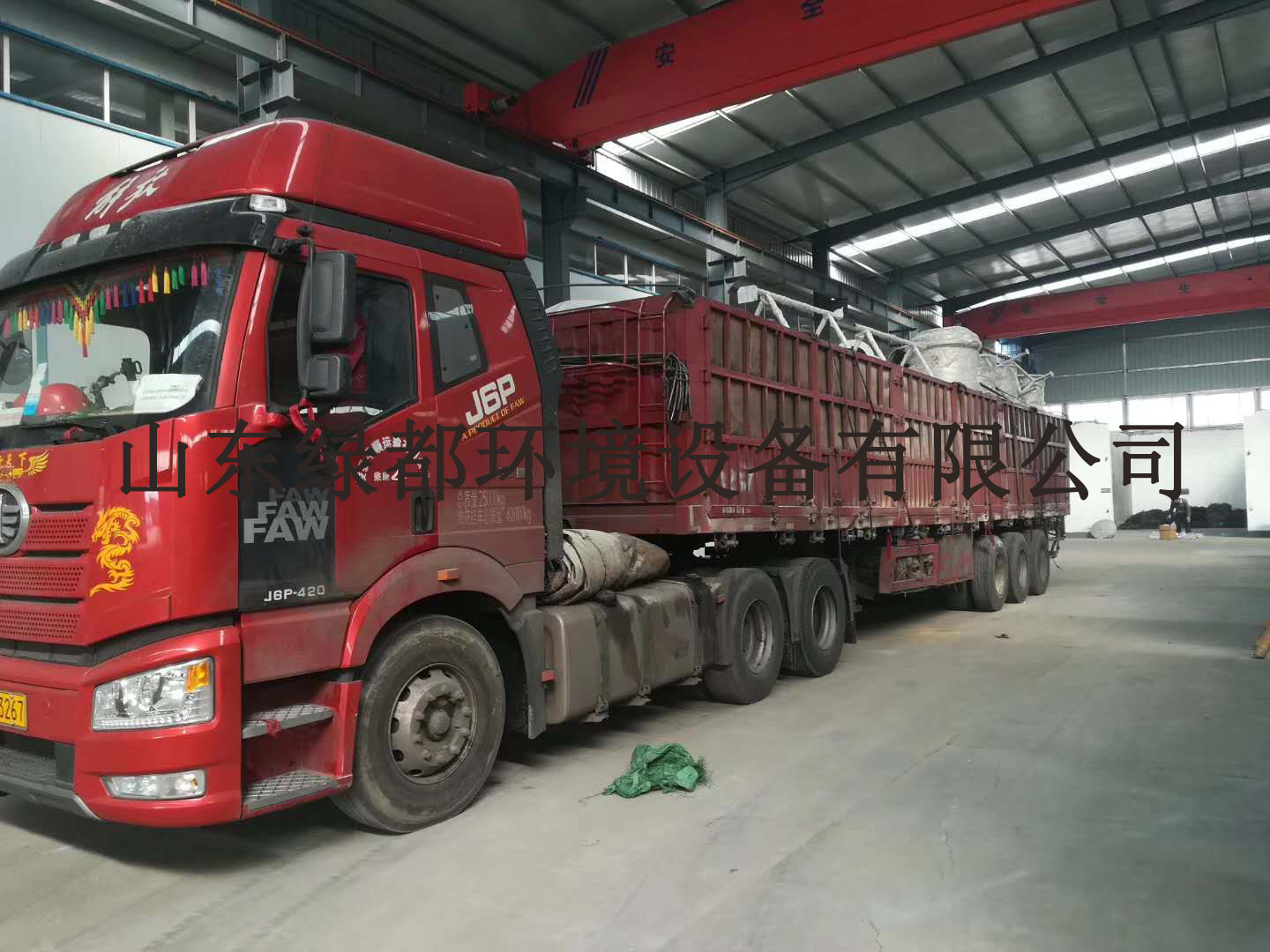 非洲定制的三臺多功能垃圾焚燒爐發往上海港 非洲定制的三臺多功能垃圾焚燒爐發往上海港